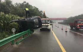 漢中發(fā)生3起交通事故！雨天行車需謹(jǐn)慎縮略圖