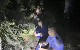 寧強(qiáng)一村民因采蘑菇走失深山，警民攜手找回縮略圖