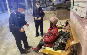 老人負氣離家出走 民警溫情勸慰送回縮略圖