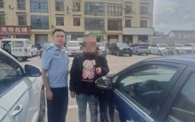 張貼“小廣告” 2男子被抓現(xiàn)行縮略圖