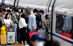 東西掉下站臺該怎么辦？縮略圖