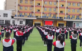 陽光體育展風(fēng)采 五育并舉潤童心縮略圖
