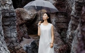 云霧漫卷，石林成詩(shī)… 雨后草川子景區(qū)的美，更藏著中國(guó)人的山水浪漫縮略圖