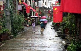 國(guó)慶假期尾聲，在留壩獨(dú)享雨中秋色縮略圖