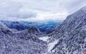 紫柏山冬季臨時閉園，期待冬季冰瀑美景縮略圖