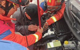 手卡發(fā)動機(jī)！漢中一男子緊急求助縮略圖