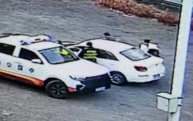 司機(jī)高速突發(fā)心臟不適 漢寧巡查員緊急代駕送醫(yī)縮略圖